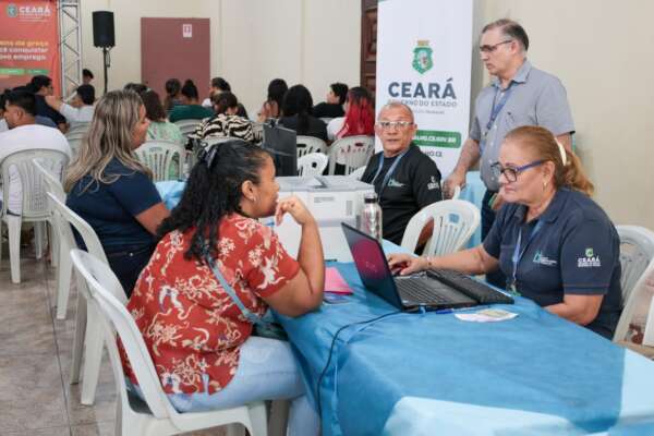 Itaitinga recebe programa Vaivem com vagas de emprego e transporte gratuito