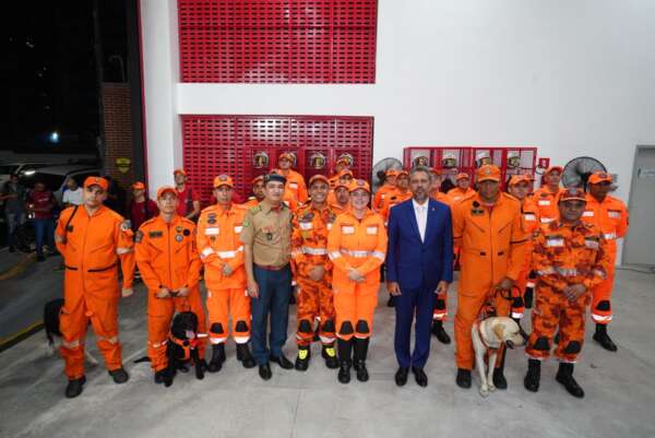 Governo do Ceará anuncia concurso público com 50 vagas para oficiais do Corpo de Bombeiros Militar