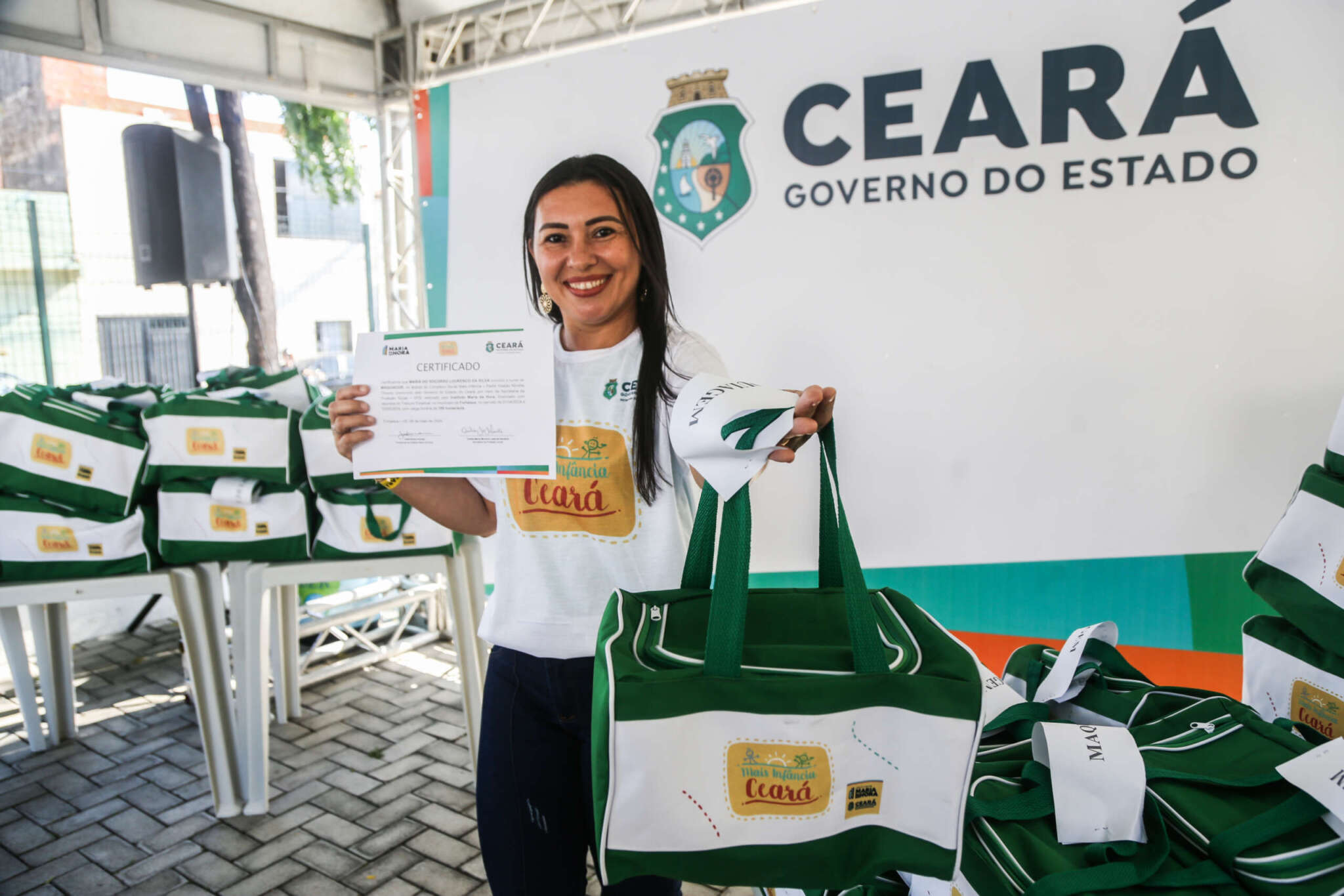 Governo do Ceará certifica 273 alunos do Complexo Mais Infância Cristo Redentor