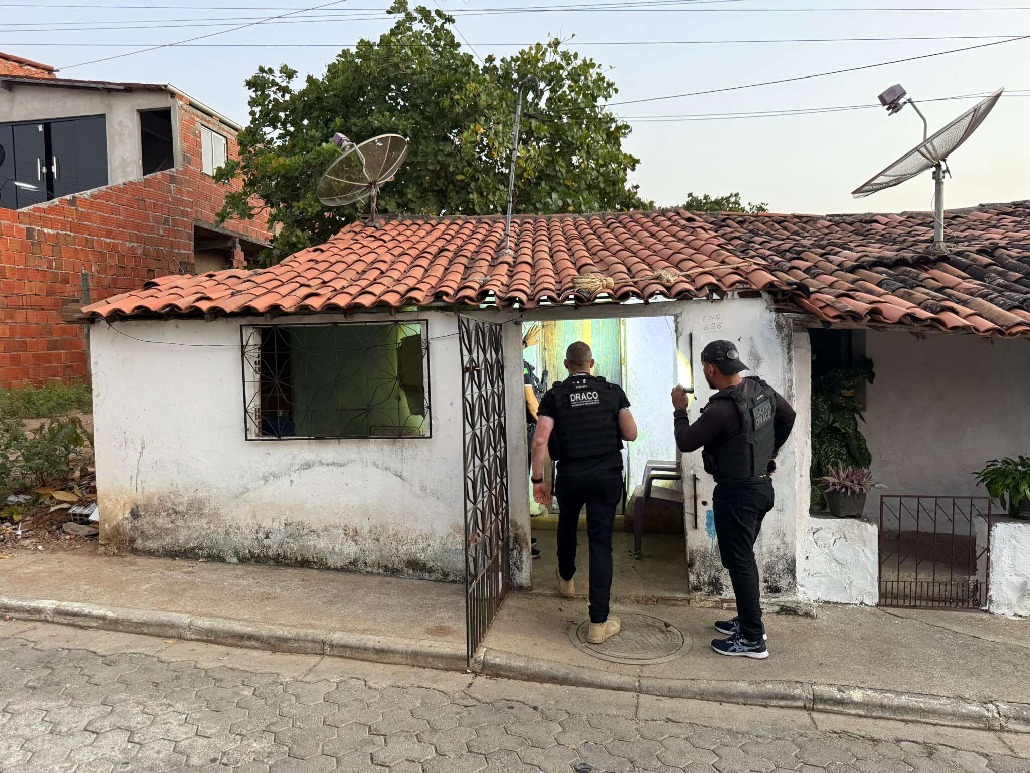 PCCE cumpre cinco mandados de prisão contra suspeitos de integrar grupo criminoso em Sobral