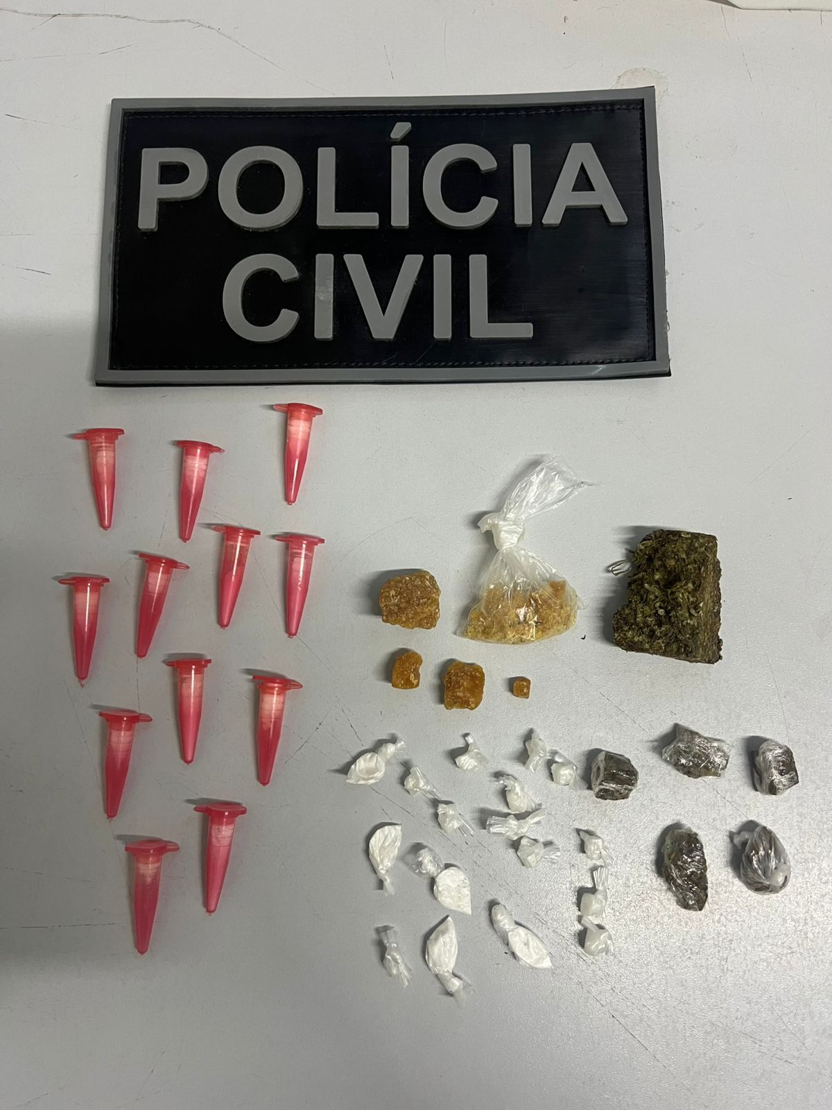 PCCE captura seis integrantes de grupo criminoso em Fortaleza