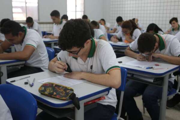 Ceará firma Compromisso Estadual pela Aprendizagem com Equidade no Ensino Médio