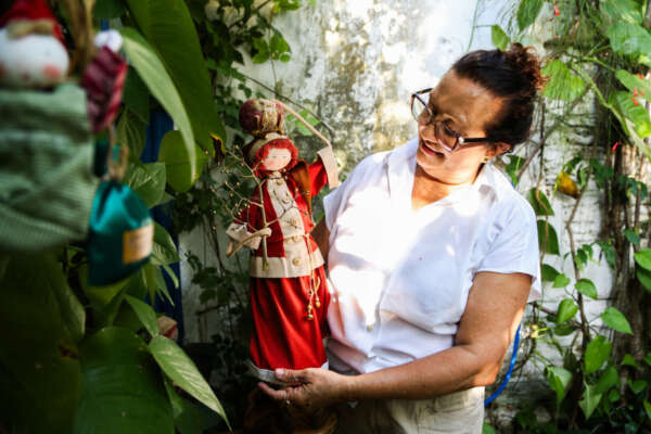Natal inspira artesãs cearenses na criação de peças únicas