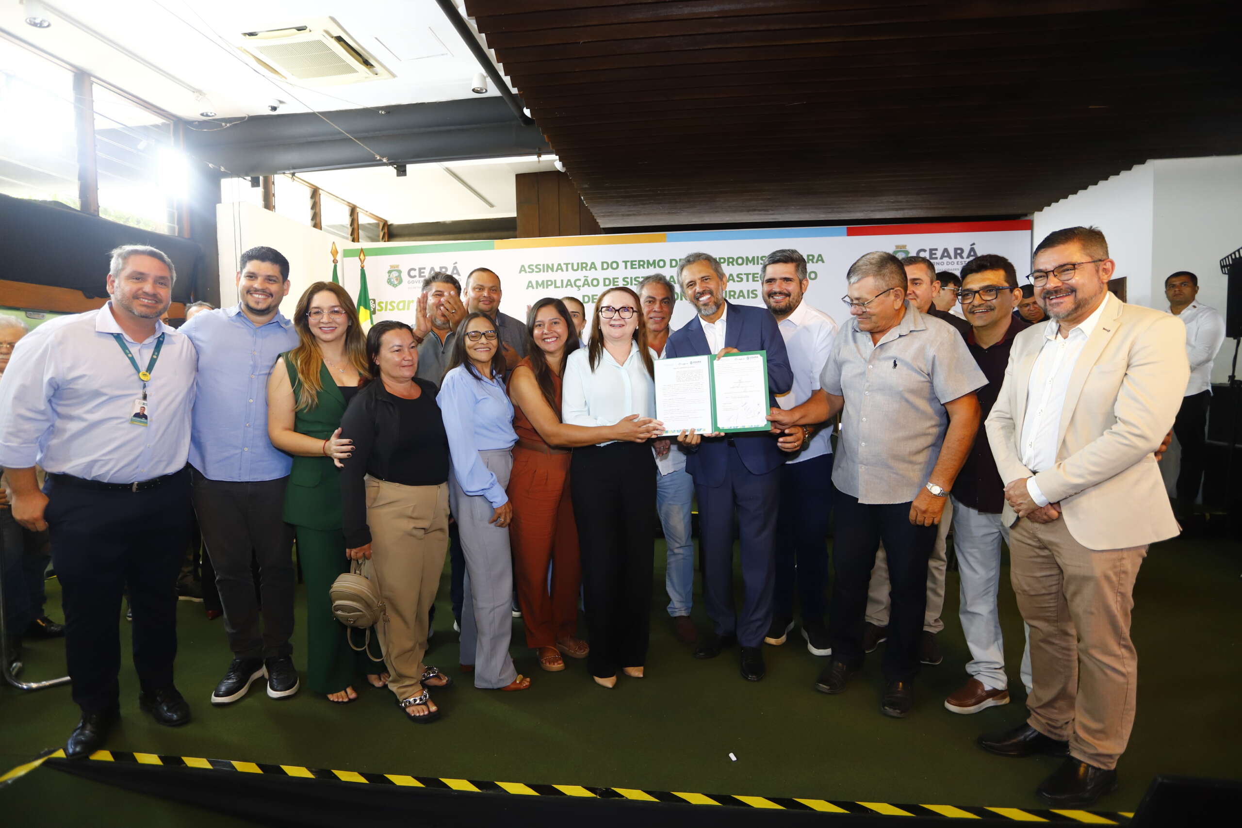 Governo do Ceará amplia abastecimento de água para beneficiar mais de 1.700 famílias em zonas rurais de 22 municípios