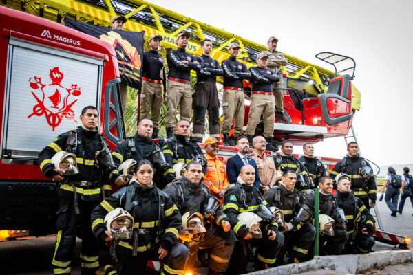 Bombeiros são capacitados para Operações de Incêndios em Edificações Verticalizadas