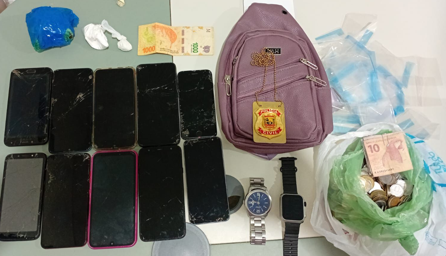 PCCE realiza prisões e apreensões em flagrante por tráfico de drogas em ações distintas em Caucaia