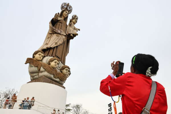 Jucás inaugura Santuário de Nossa Senhora do Carmo com maior estátua dedicada à santa no país