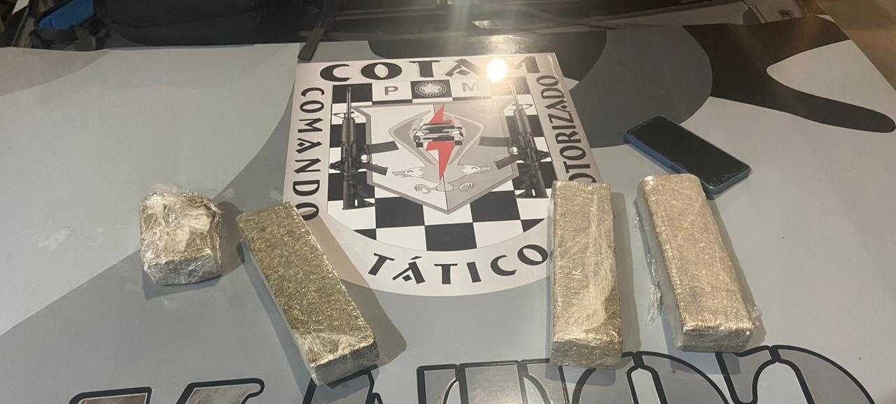 Com apoio da Coin/SSPDS, mulher é presa pela PMCE com dois quilos de maconha no Centro de Fortaleza