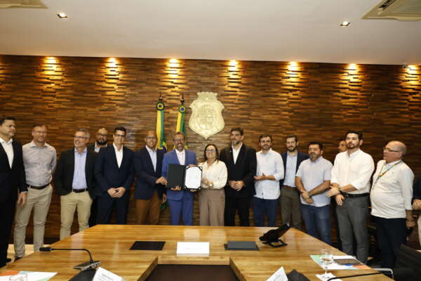 Investimento bilionário: Governo do Ceará anuncia início das obras de mais de 1.400 km de linhas de transmissão