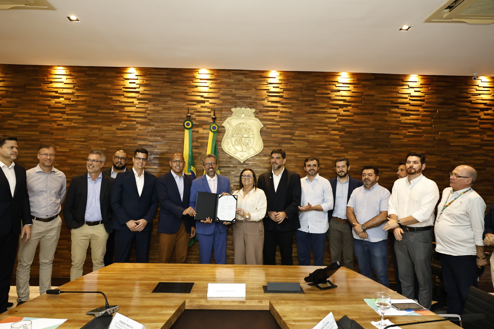 Investimento bilionário: Governo do Ceará anuncia início das obras de mais de 1.400 km de linhas de transmissão