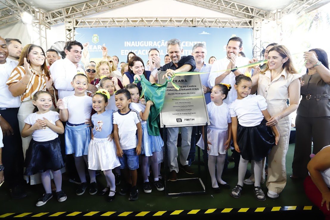 Com investimento superior a R$ 10 milhões, Governo do Ceará entrega CEI e inicia obra de estrada em Fortim