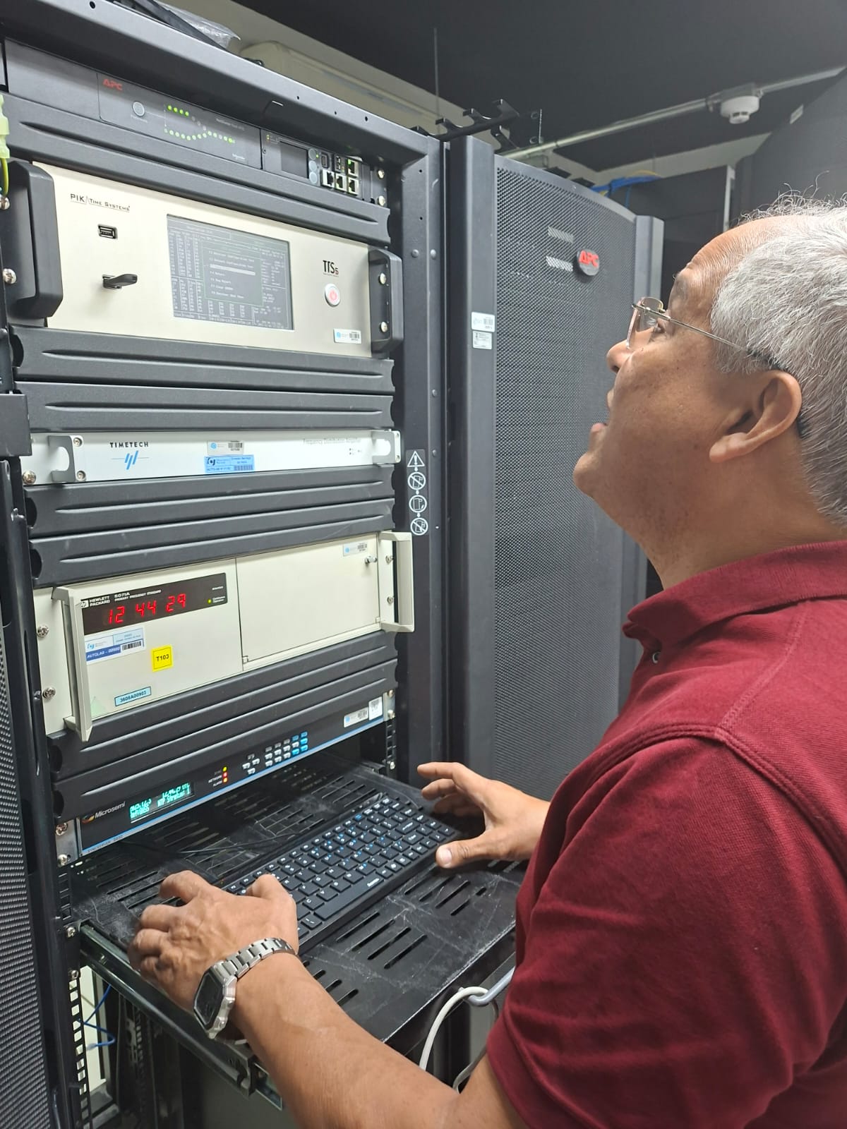 Posição estratégica de Fortaleza como de hub digital garantiu instalação de relógio atômico de césio na Etice