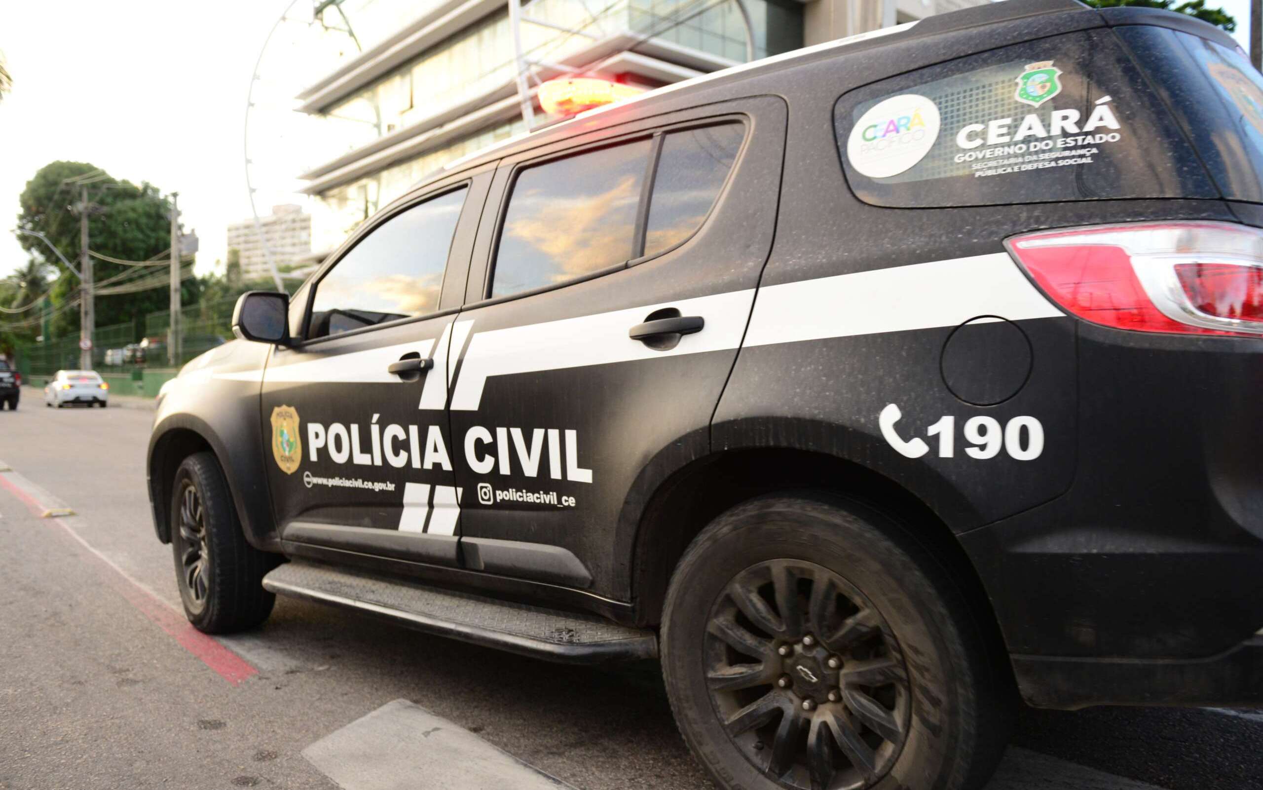 Polícia Civil prende em flagrante dupla suspeita de cometer roubo no bairro Aldeota