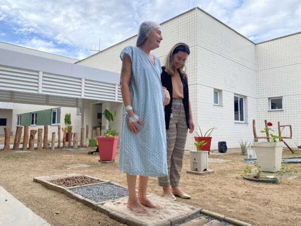 Jardim sensorial do Hospital Regional Norte ressignifica a reabilitação de pacientes neurológicos