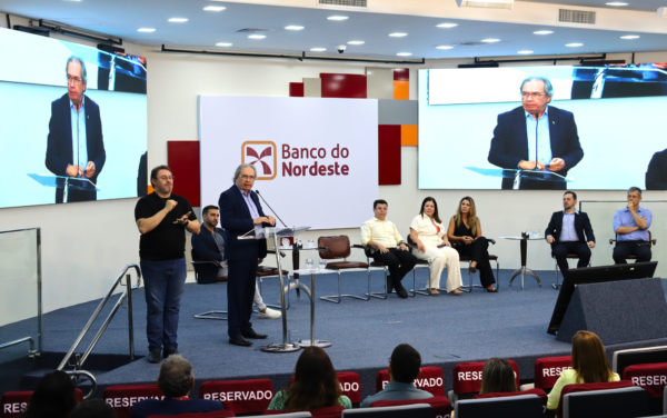 CGE participa de ação regional da Aprece com oficinas sobre integridade pública, ouvidoria e gestão de parcerias