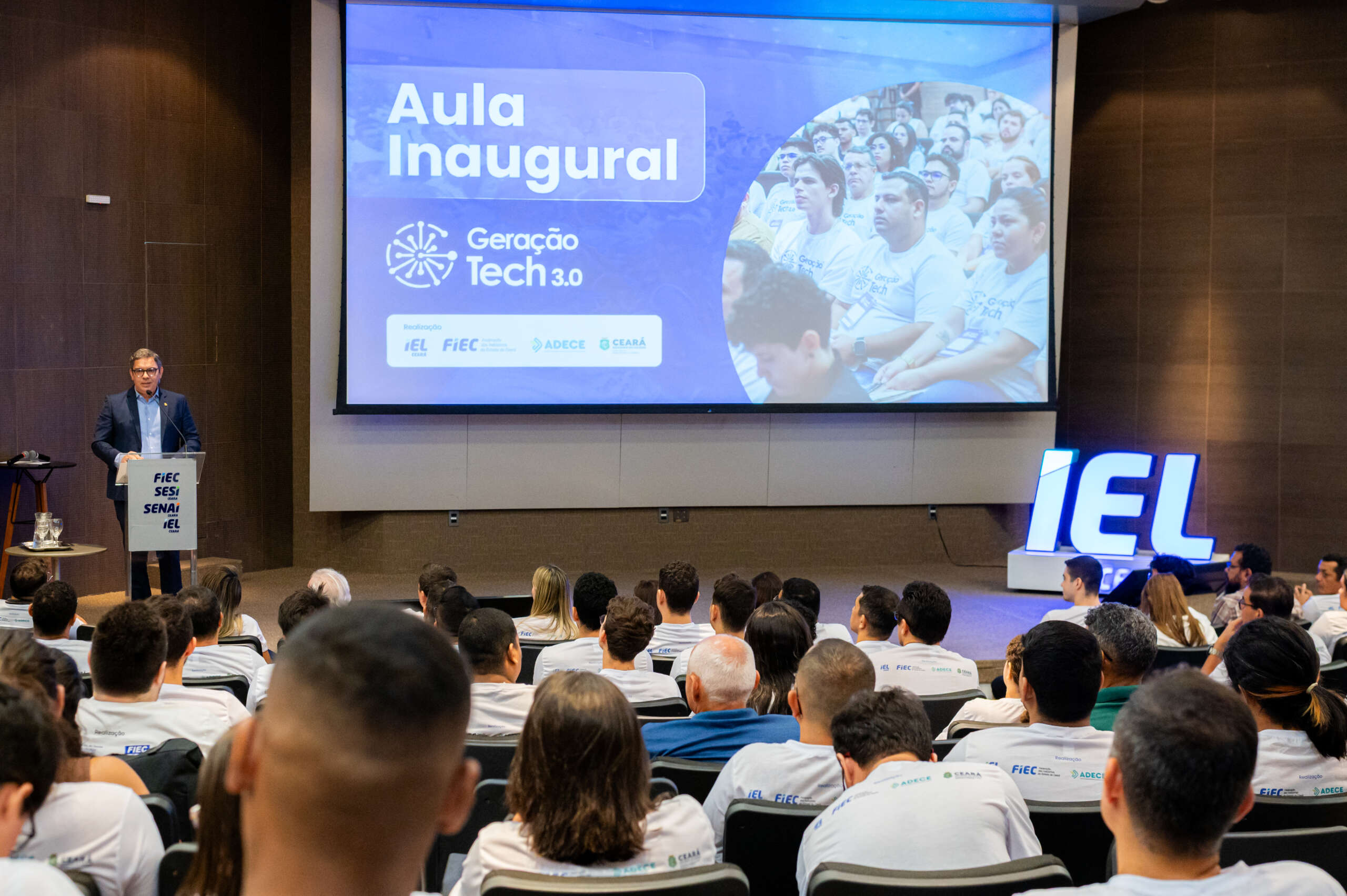 Geração Tech inicia terceira edição com mais de 1,2 mil alunos em formações em tecnologia e IA