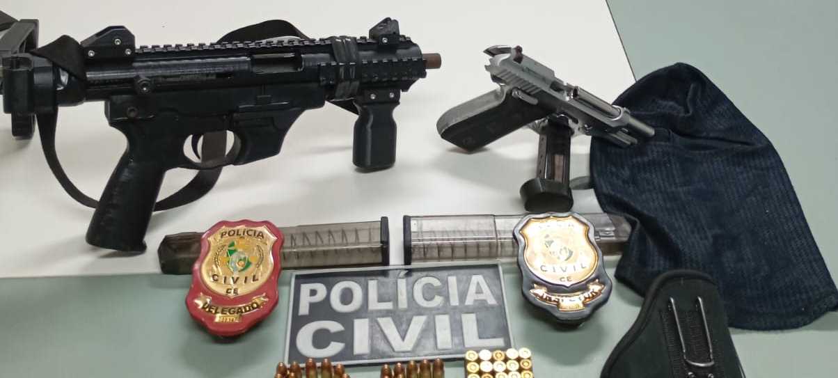 Chefe de grupo criminoso no Crato é preso com submetralhadora, pistola e munições
