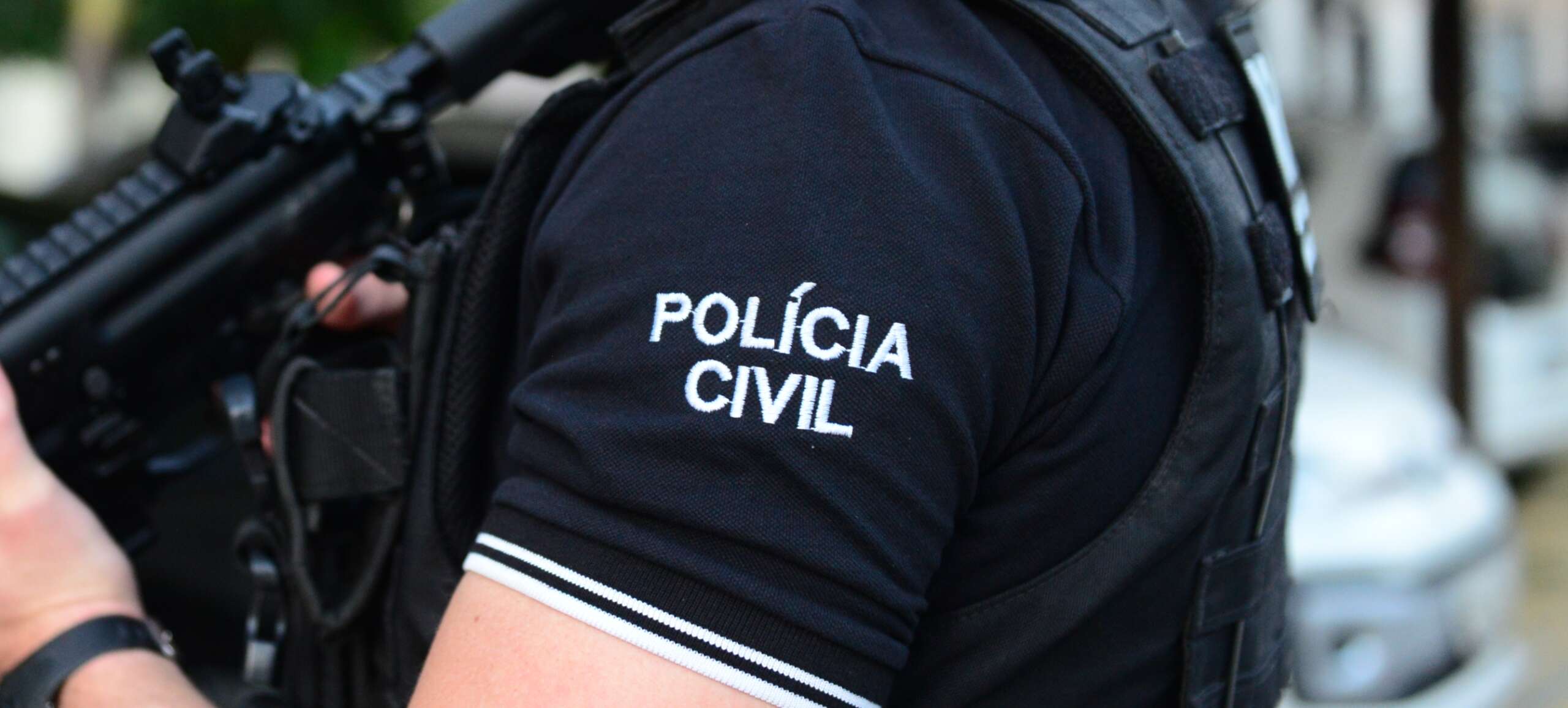 Homem investigado por integrar grupo criminoso e homicídios é preso pela PCCE em Itarema