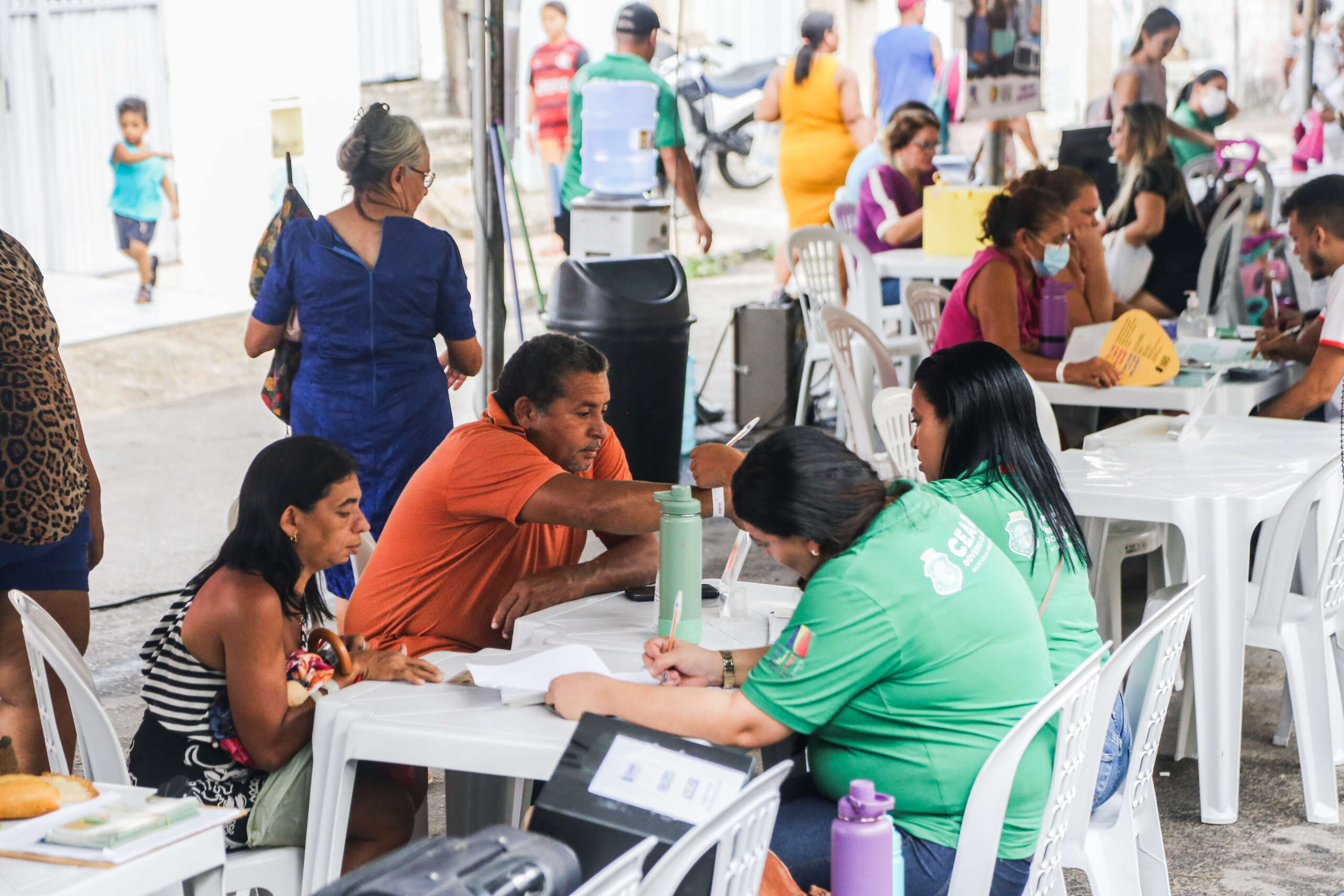 “Aqui fica mais perto e a gente resolve tudo”: moradores do Pici aprovam primeira edição de 2026 do Acolher