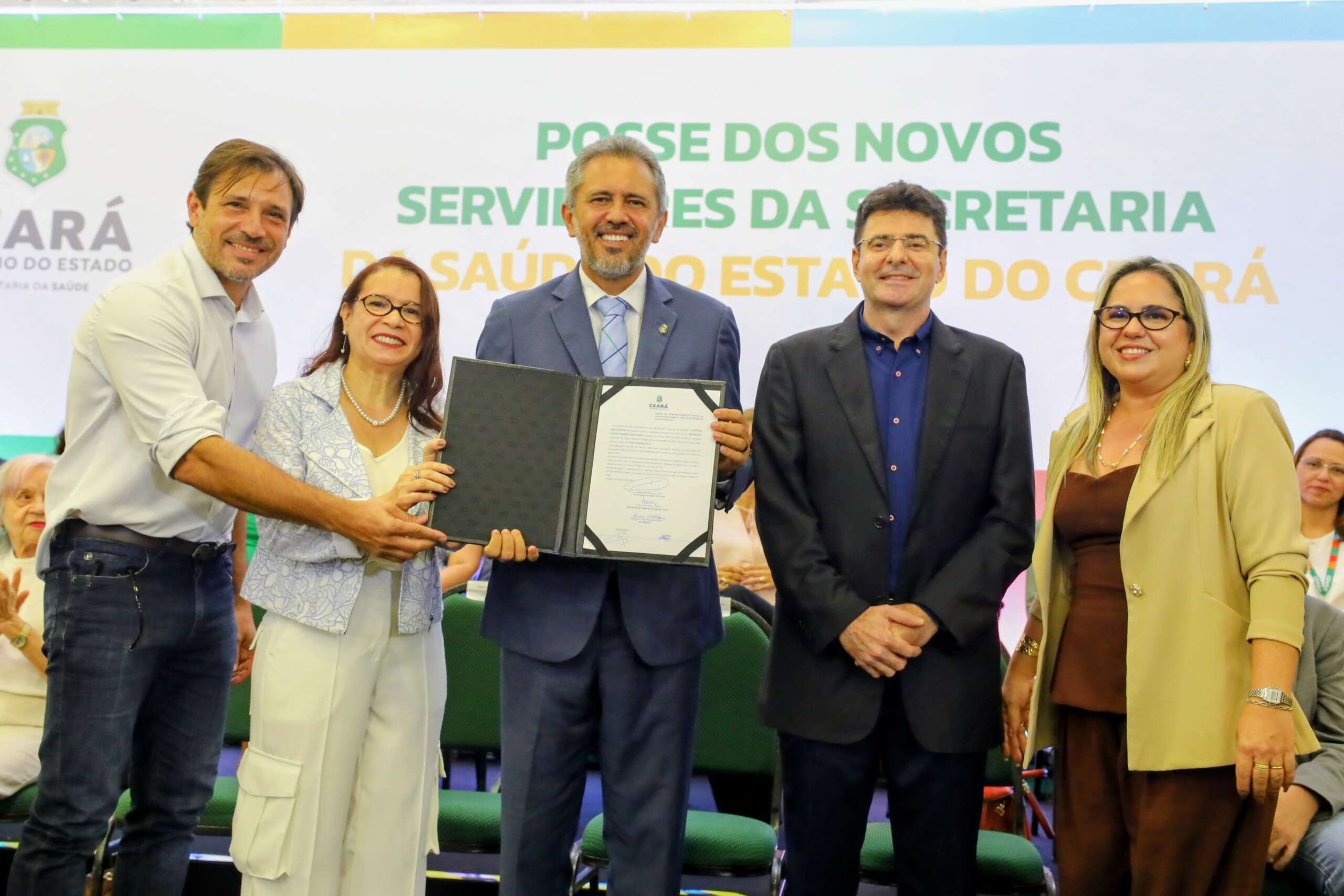 214 novos servidores da saúde tomam posse e reforçam a rede pública do Ceará