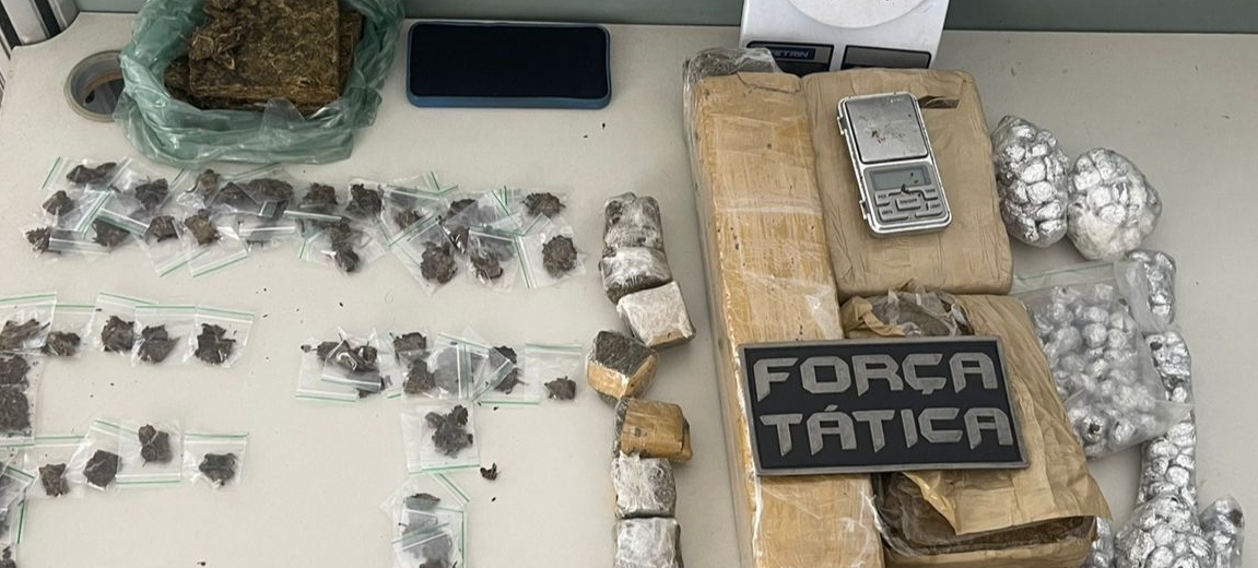 PMs prendem suspeito de tráfico de drogas e apreendem mais de seis kg de maconha no Vicente Pinzón