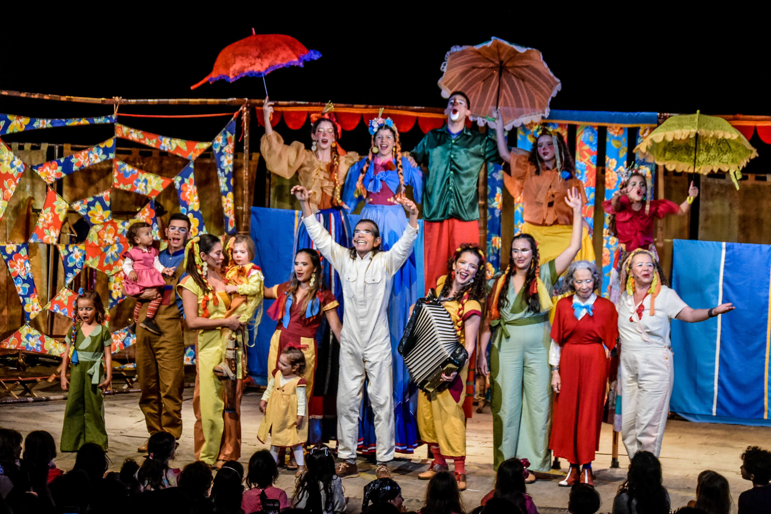 Carroça de Mamulengos traz espetáculo histórico para o Palco Principal do TJA