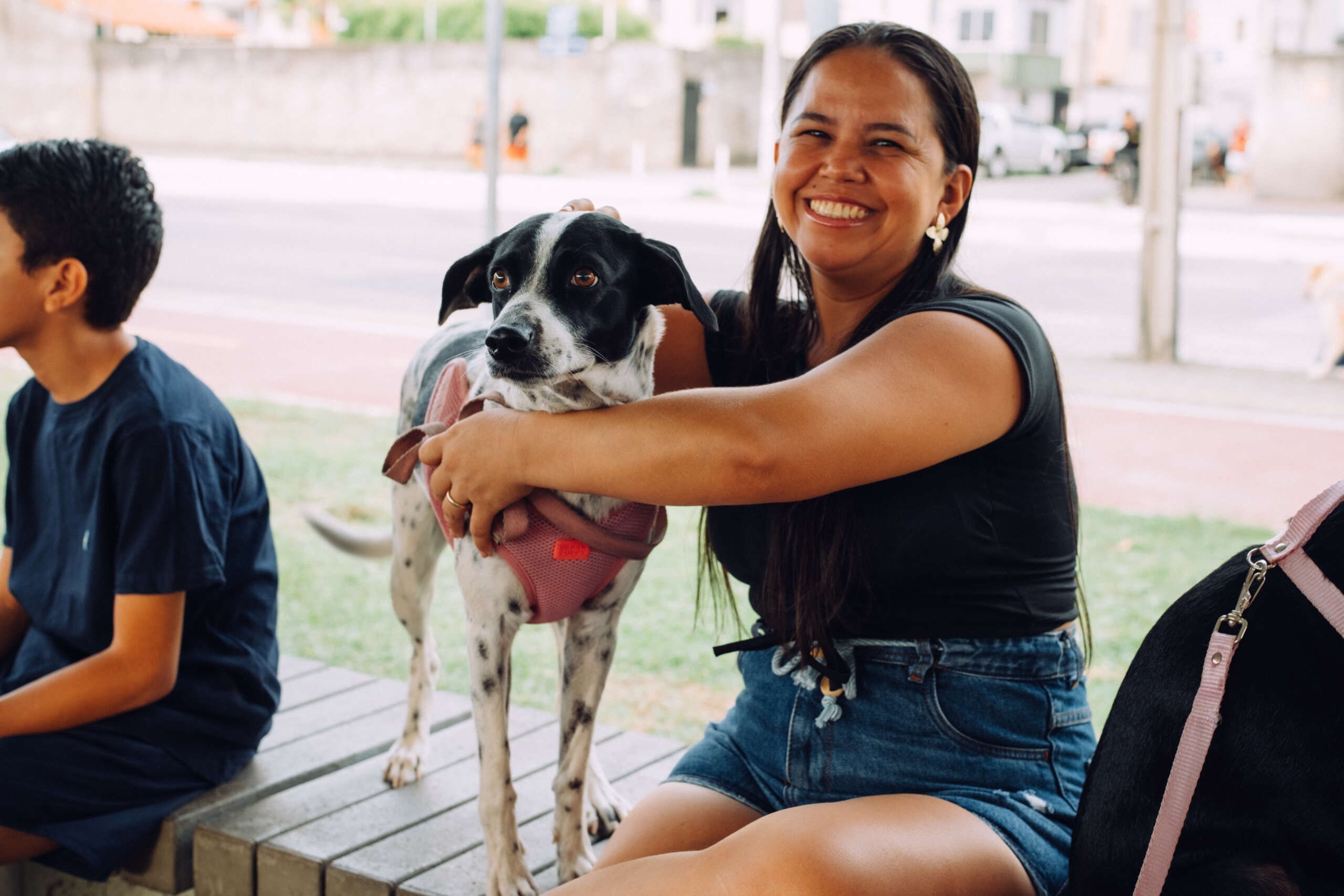 Pet Ceará Móvel atende no bairro João XXIII, em Fortaleza, durante o feriado do Carnaval