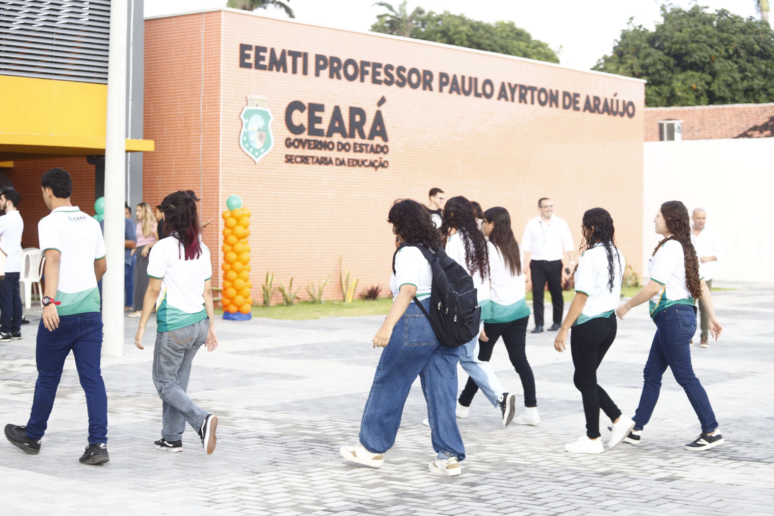 Governo do Ceará entrega nova EEMTI Professor Paulo Ayrton e reforça compromisso com universalização do tempo integral
