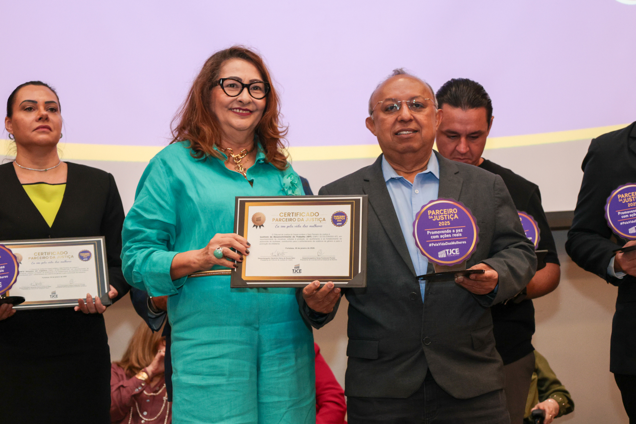 Tribunal de Justiça do Ceará homenageia IDT com o selo “Parceiro da Justiça”