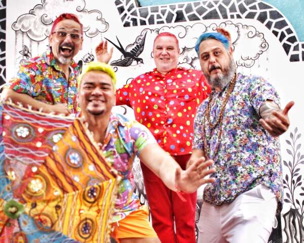 Com shows de Os Transacionais, Mumutante e DJ Nego Célio, Bloco Chão da Praça abre alas à programação de Carnaval no Centro Dragão do Mar