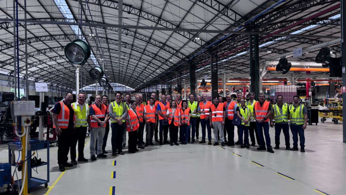 Polo Automotivo do Ceará recebe vice-presidente da General Motors em visita técnica