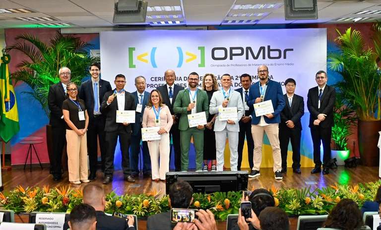 MEC premia professores medalhistas na Olimpíada Brasileira dos Professores de Matemática