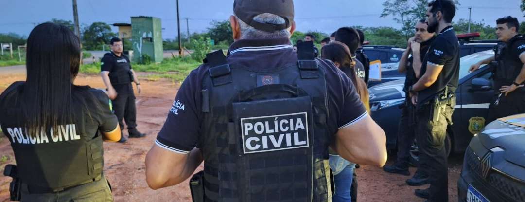 PCCE cumpre oito mandados de prisão e dez de busca e apreensão contra integrantes de grupo criminoso