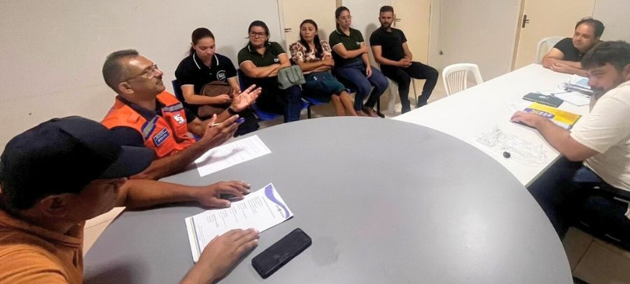 Defesa Civil do Ceará acompanha situação das chuvas em Tarrafas