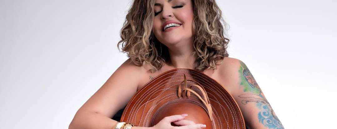 Teatro Carlos Câmara abre o mês de Março com protagonismo feminino no Teatro e no Circo