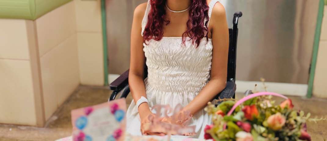 HGWA celebra aniversário de 15 anos de paciente com uma surpresa