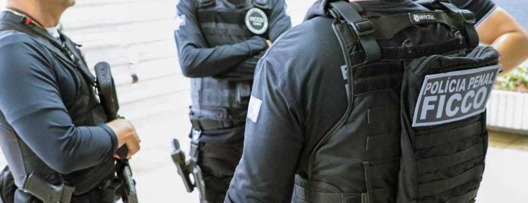 Com apoio da PMCE, Ficco/CE deflagra Operação Contenção e captura dez alvos estratégicos
