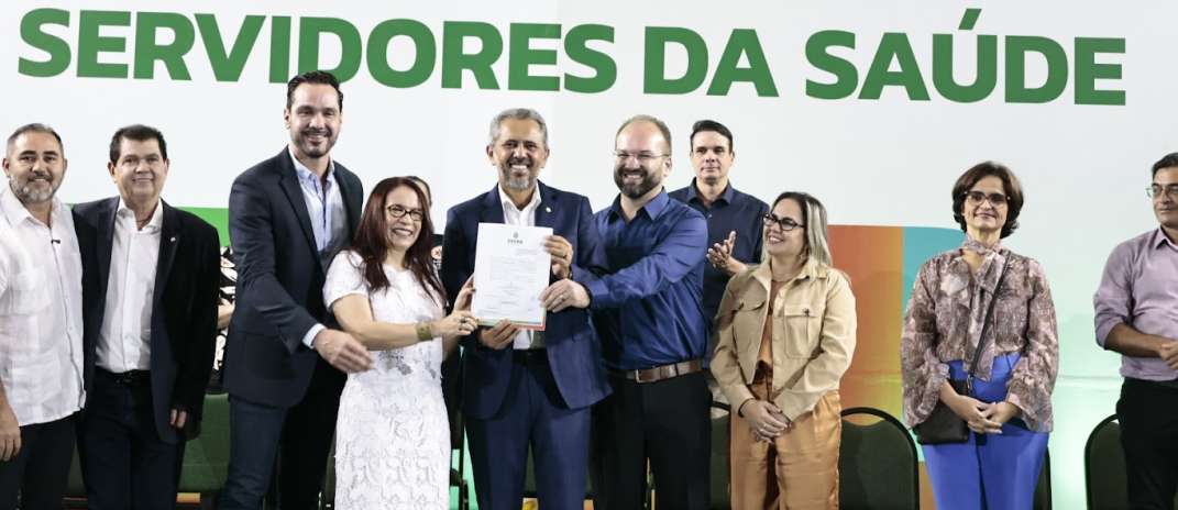 Governo do Ceará amplia equipes de saúde com mais 856 servidores empossados