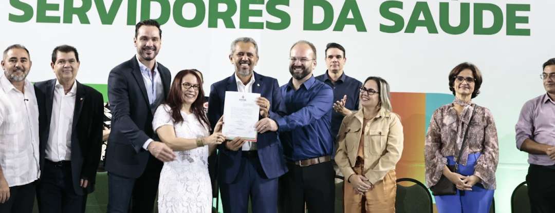 Governo do Ceará amplia equipes de saúde com mais 856 servidores empossados