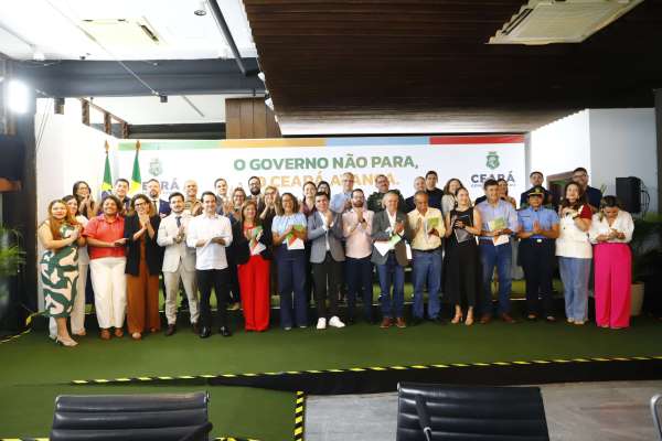 Governo do Ceará entrega Planos Municipais de Prevenção à Violência aos 10 municípios atendidos pelo PReVio