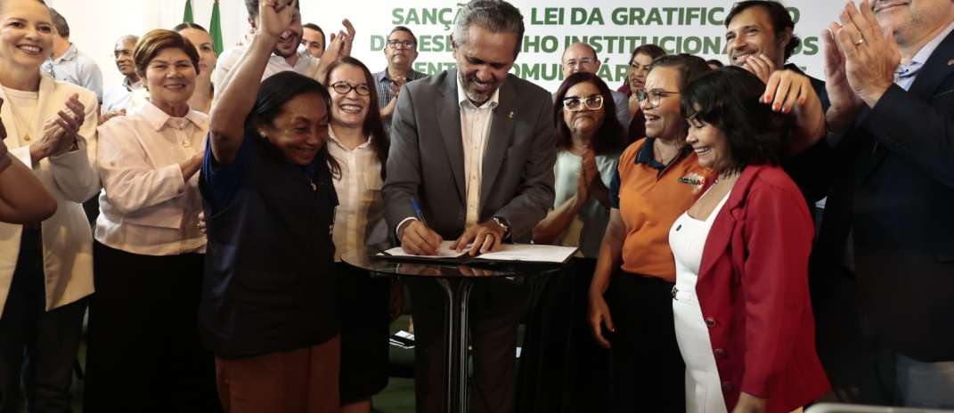 Governo do Ceará sanciona lei que garante gratificação financeira aos agentes comunitários de saúde