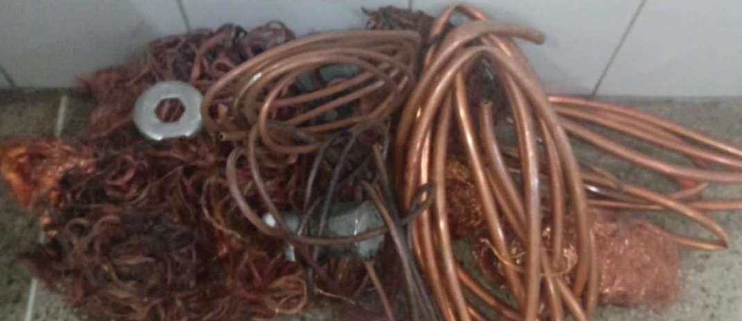 Policiais militares prendem homem com 10 kg de fios furtados no Centro de Fortaleza