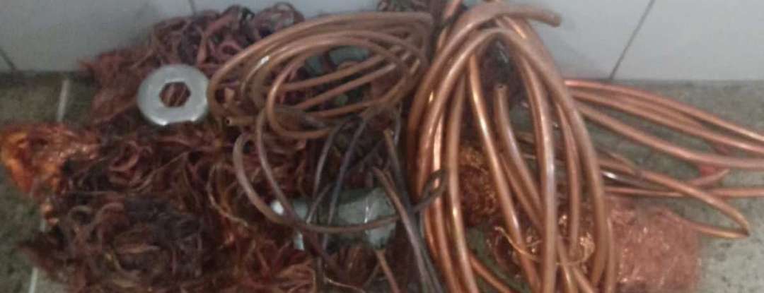 Policiais militares prendem homem com 10 kg de fios furtados no Centro de Fortaleza