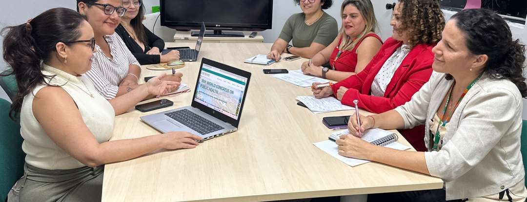 ESP/CE leva experiências da Residência Multiprofissional para congresso mundial de saúde na África do Sul