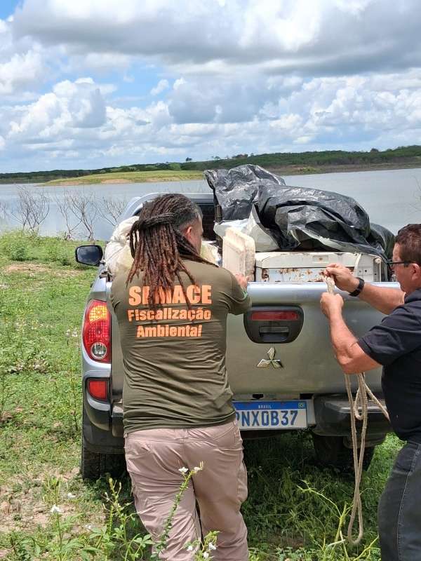 Semace apreende cerca de 40 kg de peixes nativos durante fiscalização no Rio Banabuiú