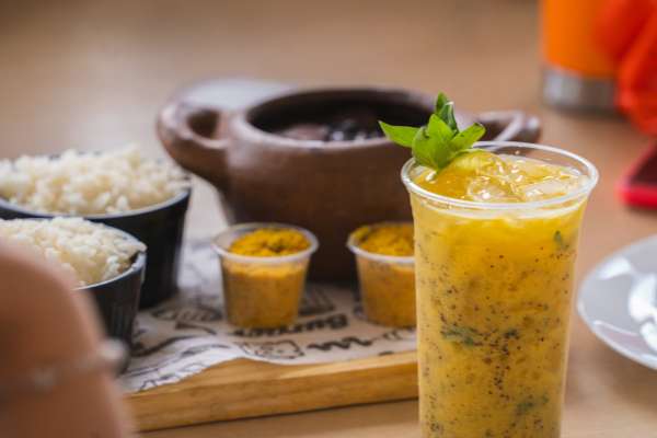 Mercado AlimentaCE celebra 4 anos com programação especial em parceria com a Estação das Artes