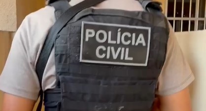 PCCE cumpre mandado de prisão contra mulher condenada por tráfico de drogas em Iguatu