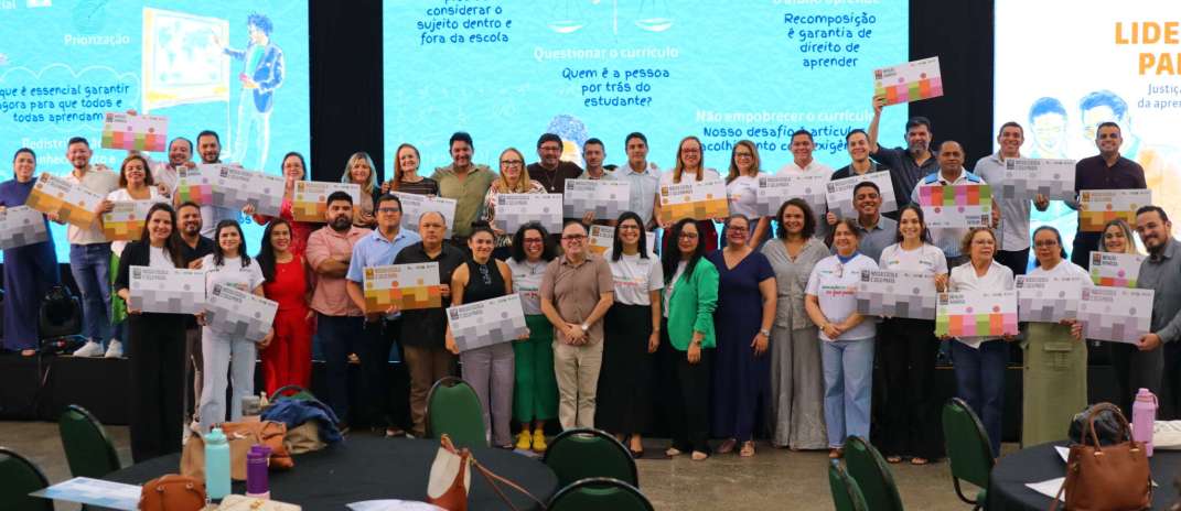 Entrega do Selo Equidade Educacional marca encerramento do Seminário de Diretores 2026