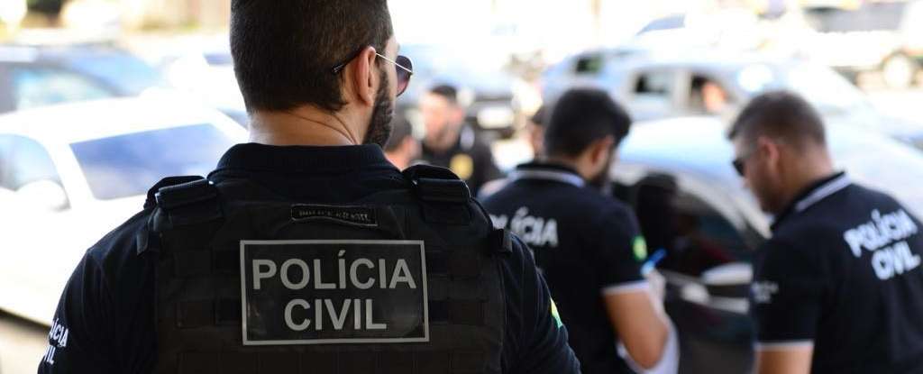 Policiais do CE e do RJ capturam suspeito de integrar grupo criminoso atuante em Varjota/CE