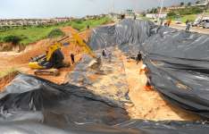 Recuperação da CE-025, em Aquiraz, segue sob ação do Governo do Ceará